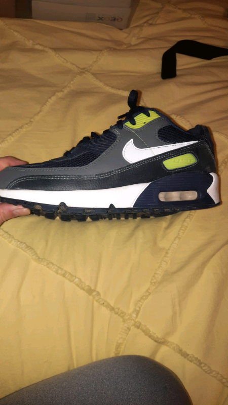 Nike Air Max Trainers size 6 navy | in Nelson, Merthyr Tydfil | Gumtree